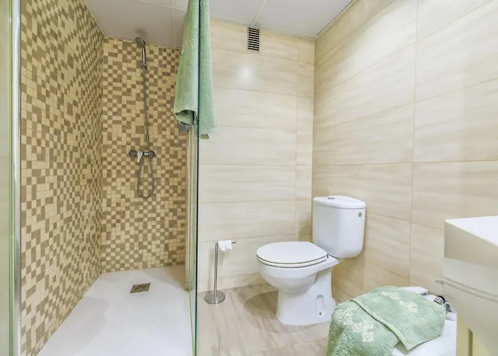 Apto America Center & Parking *