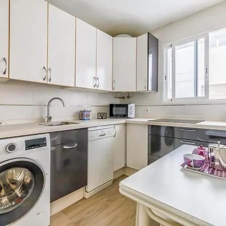 Apto America Center & Parking Apartment